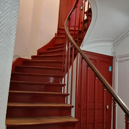 Issy Studio Apartamento
